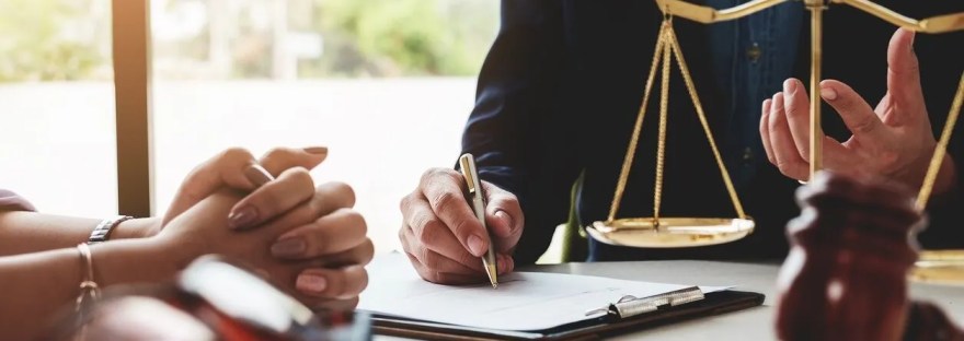 How Advocates Can Help You Navigate the Legal System in Tis Hazari Court